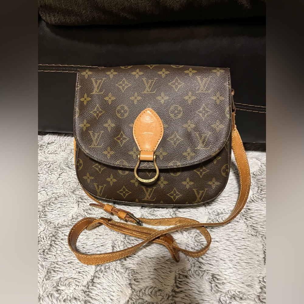 Louis Vuitton Monogram Saint Cloud GM authentic Crossbody adjustable straps